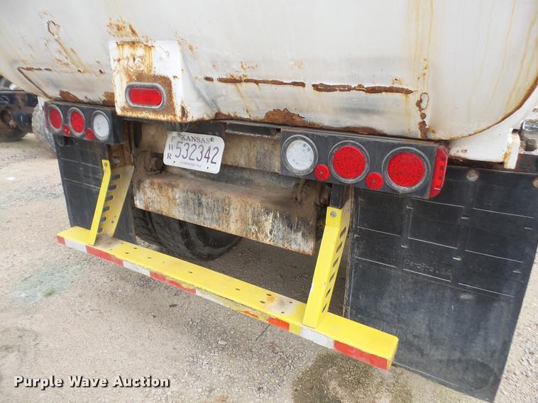 image for item DA6294 1999 Volvo Autocar WXR refuse truck