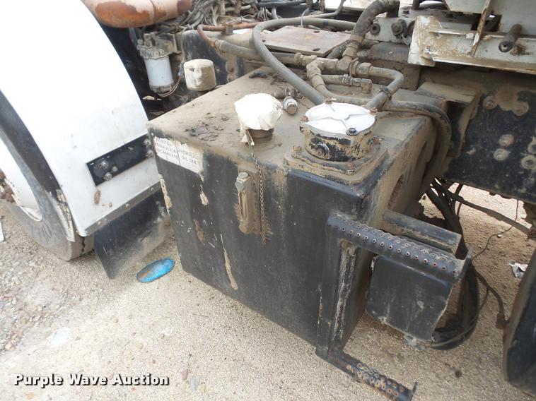 image for item DA6294 1999 Volvo Autocar WXR refuse truck