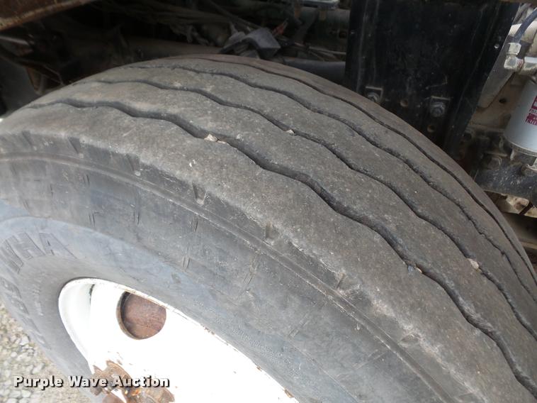 image for item DA6294 1999 Volvo Autocar WXR refuse truck