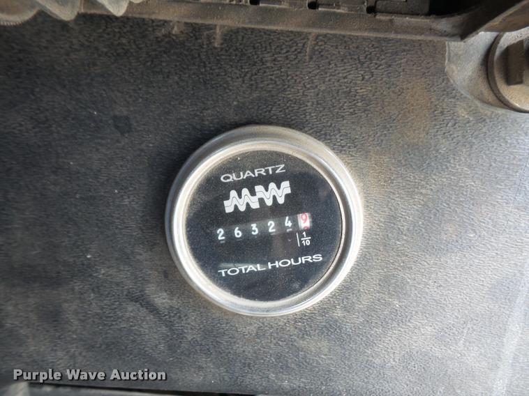 image for item DA6295 1998 Peterbilt 320 refuse truck