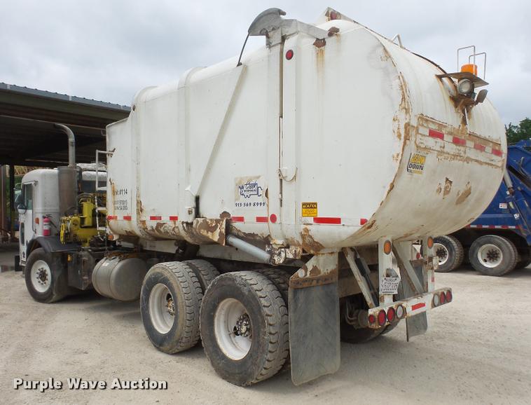 image for item DA6296 1998 Peterbilt 320 refuse truck