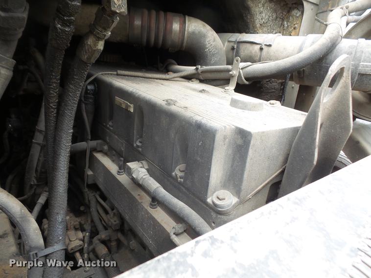 image for item DA6296 1998 Peterbilt 320 refuse truck