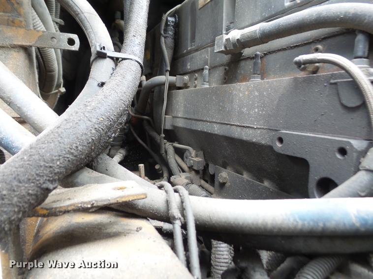 image for item DA6296 1998 Peterbilt 320 refuse truck