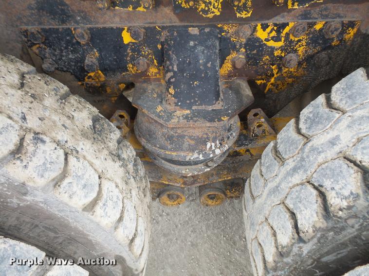 image for item DA6296 1998 Peterbilt 320 refuse truck