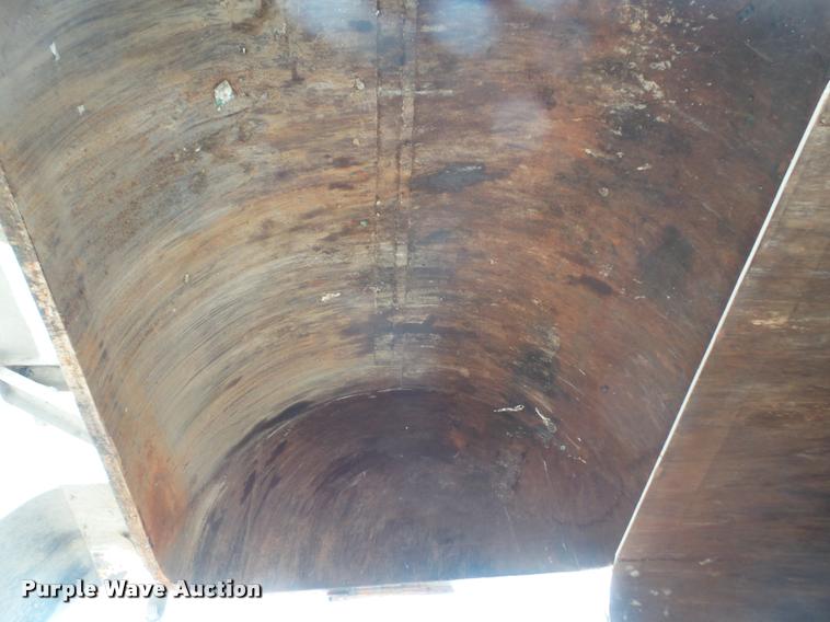 image for item DA6296 1998 Peterbilt 320 refuse truck