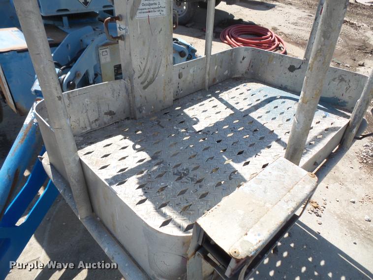 image for item DA6301 2006 Genie TZ-34/20 boom lift