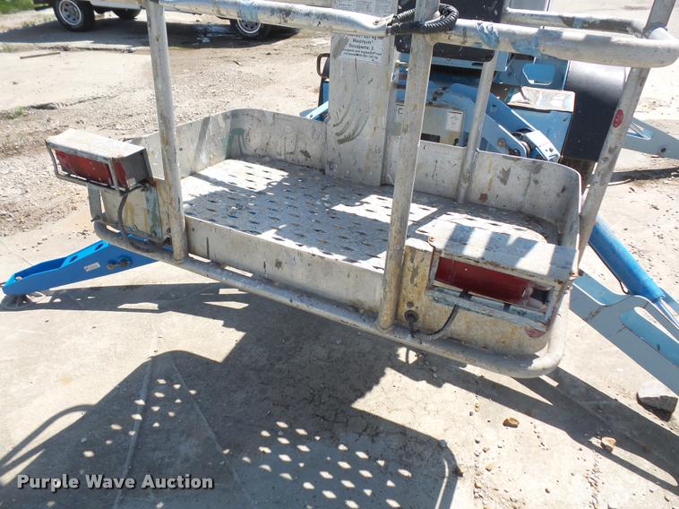 image for item DA6301 2006 Genie TZ-34/20 boom lift