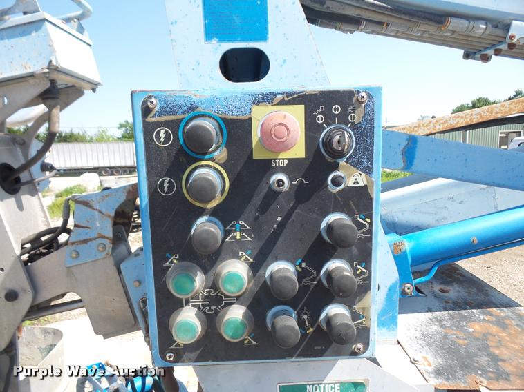 image for item DA6301 2006 Genie TZ-34/20 boom lift