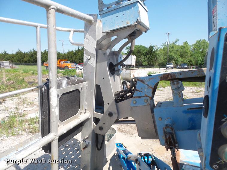image for item DA6301 2006 Genie TZ-34/20 boom lift