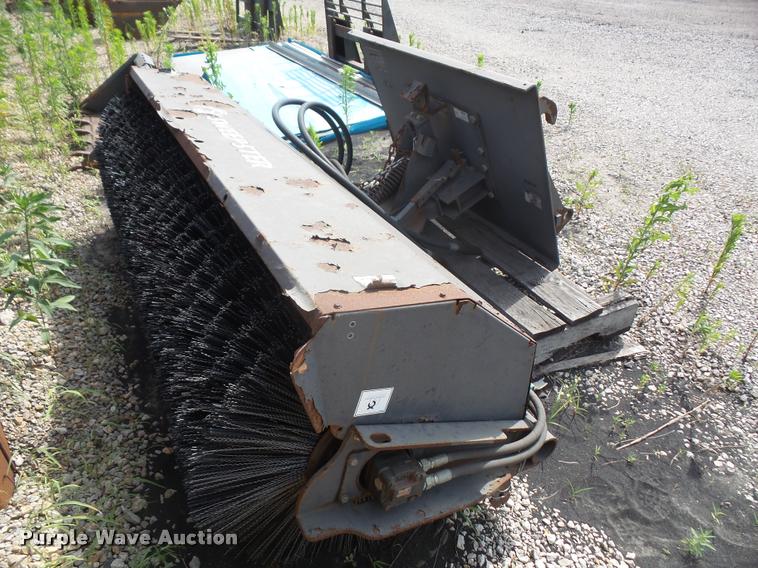 image for item DA6356 Sweepster QC32M8D18 broom