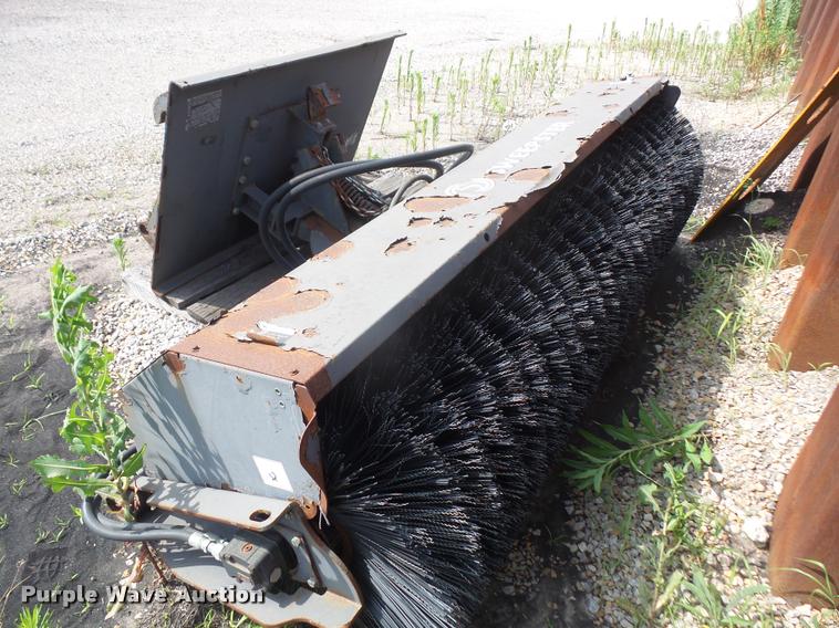 image for item DA6356 Sweepster QC32M8D18 broom