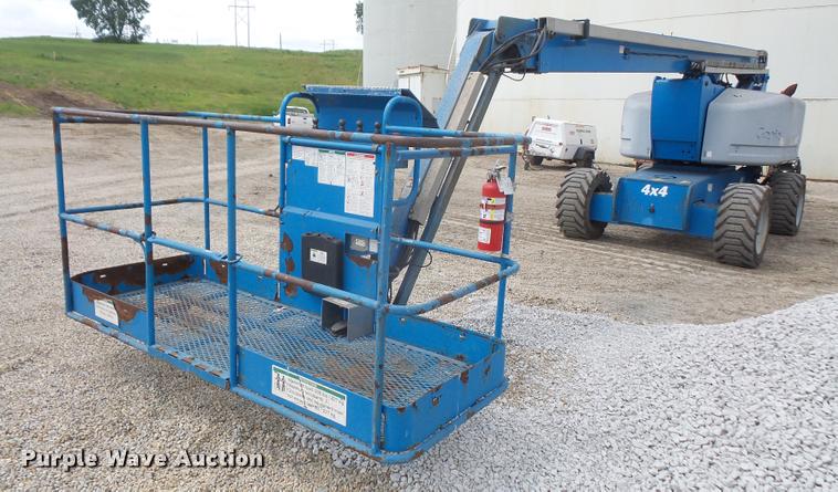 image for item DA6358 2005 Genie Z80/60 boom lift