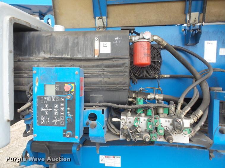 image for item DA6358 2005 Genie Z80/60 boom lift