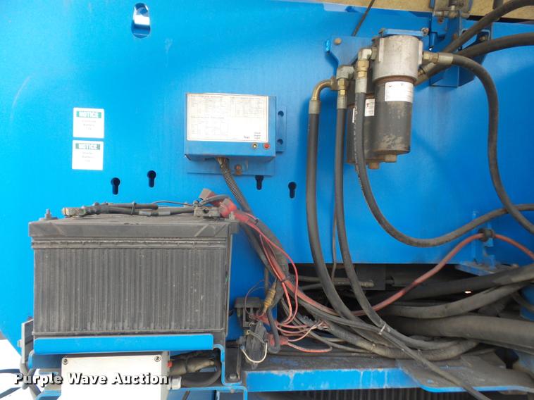 image for item DA6358 2005 Genie Z80/60 boom lift