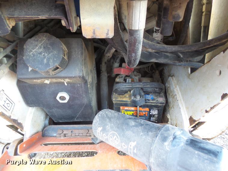 image for item DA6404 2006 Bobcat MT52 compact utility loader