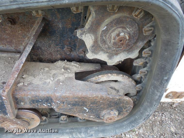 image for item DA6404 2006 Bobcat MT52 compact utility loader