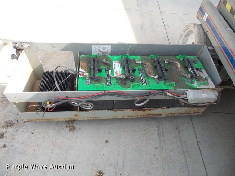 image for item DA6419 2008 Sky Jack SJ III 3220 scissor lift