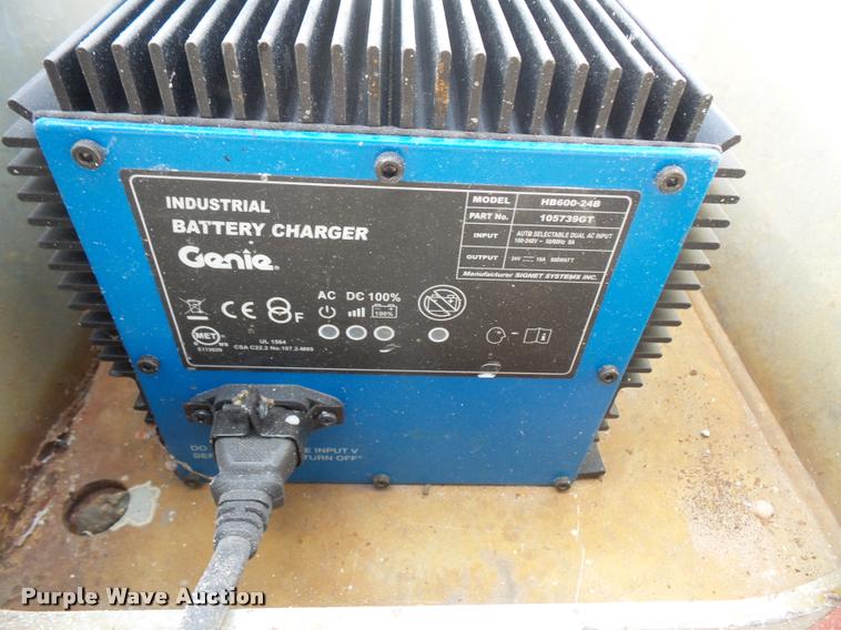 image for item DA6419 2008 Sky Jack SJ III 3220 scissor lift