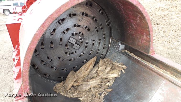 image for item DA6757 Morbark waste recycler