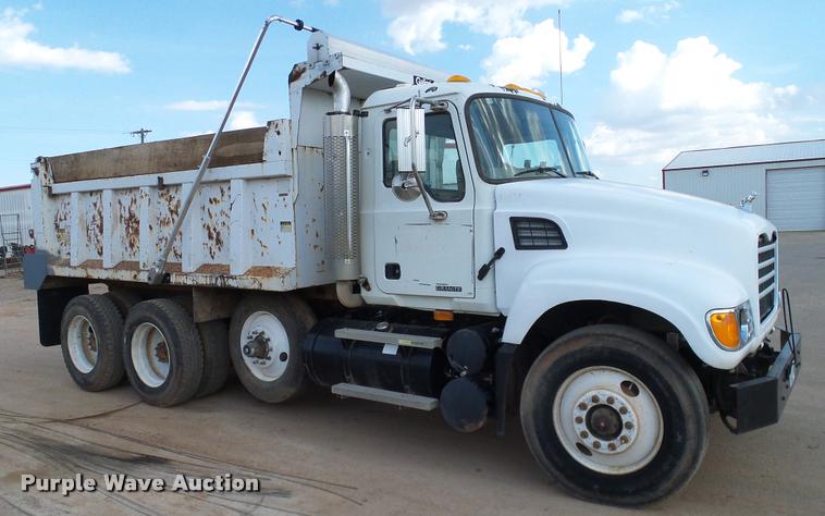 image for item DA6764 2006 Mack CV713 Granite dump truck