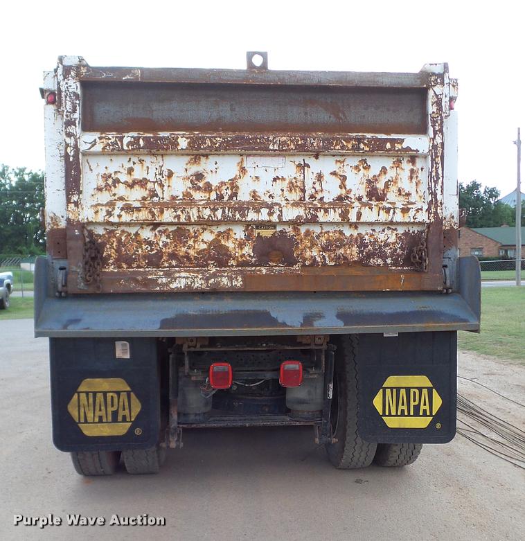 image for item DA6764 2006 Mack CV713 Granite dump truck