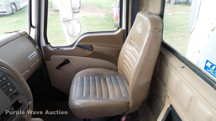 image for item DA6764 2006 Mack CV713 Granite dump truck