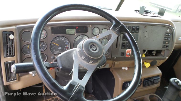 image for item DA6764 2006 Mack CV713 Granite dump truck