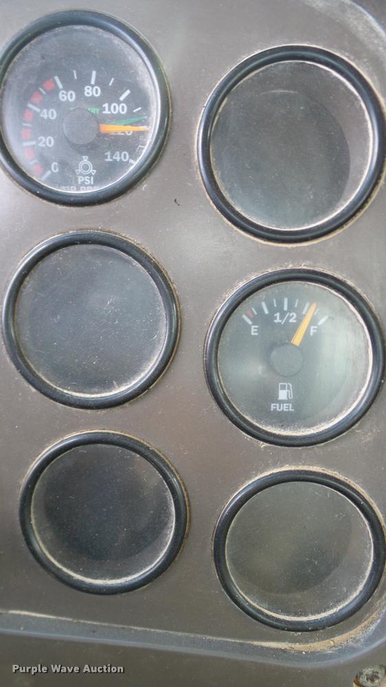 image for item DA6764 2006 Mack CV713 Granite dump truck