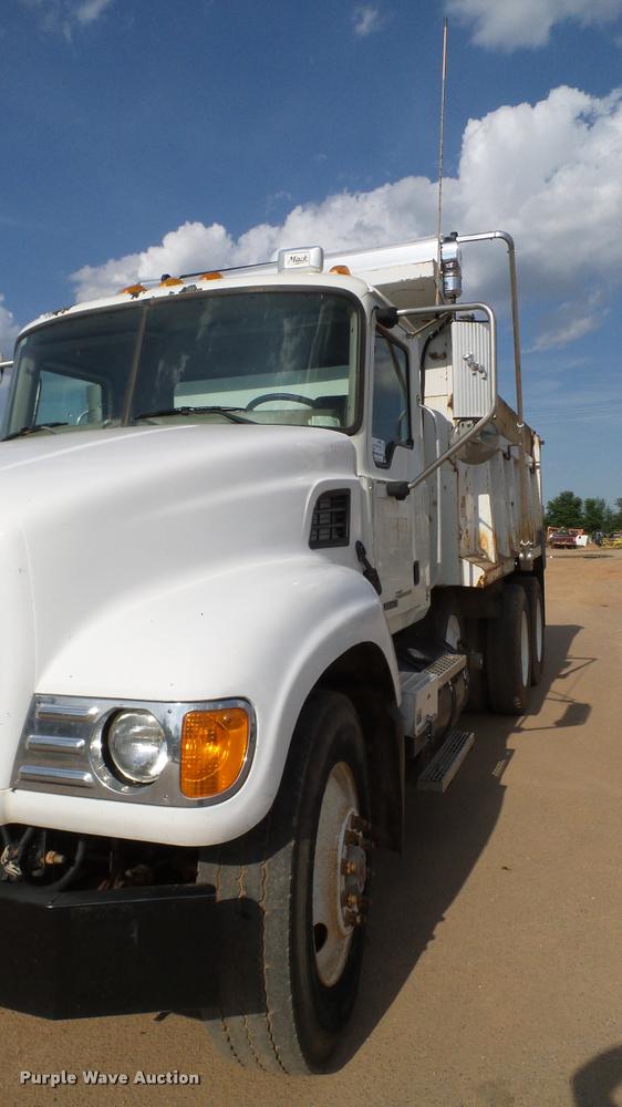 image for item DA6764 2006 Mack CV713 Granite dump truck