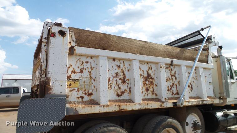 image for item DA6764 2006 Mack CV713 Granite dump truck