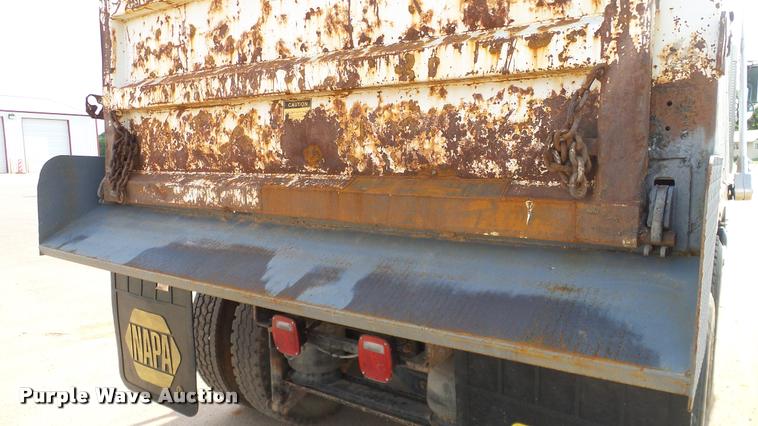 image for item DA6764 2006 Mack CV713 Granite dump truck