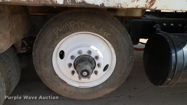 image for item DA6764 2006 Mack CV713 Granite dump truck