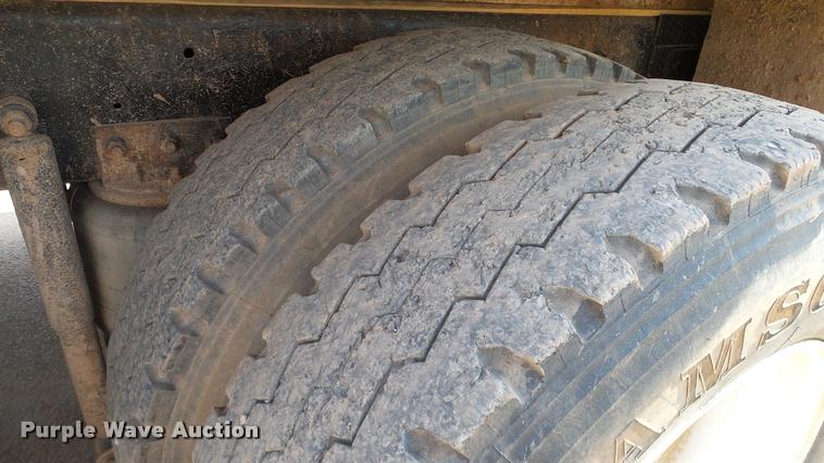 image for item DA6764 2006 Mack CV713 Granite dump truck