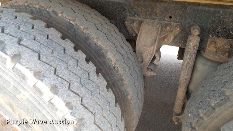 image for item DA6764 2006 Mack CV713 Granite dump truck