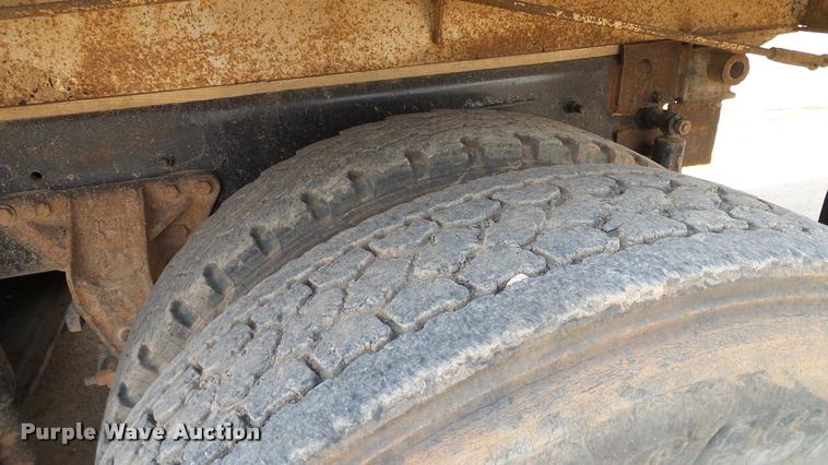 image for item DA6764 2006 Mack CV713 Granite dump truck