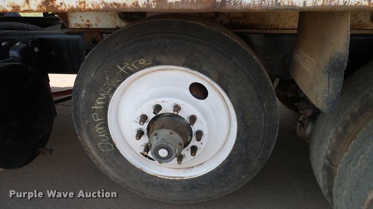 image for item DA6764 2006 Mack CV713 Granite dump truck