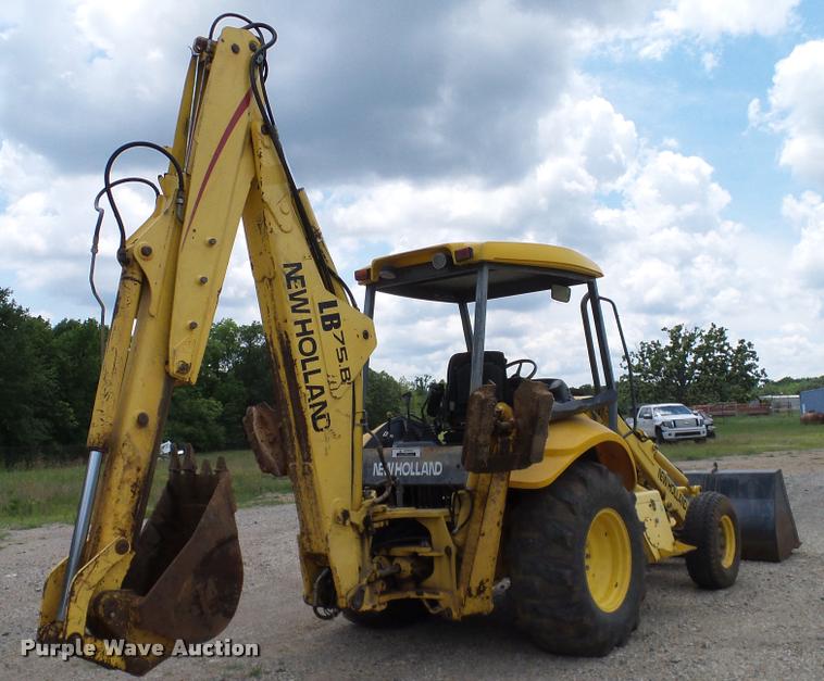 image for item DA6766 2001 New Holland LB75B backhoe