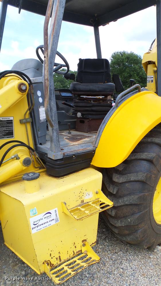 image for item DA6766 2001 New Holland LB75B backhoe
