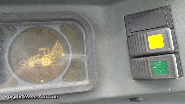 image for item DA6766 2001 New Holland LB75B backhoe