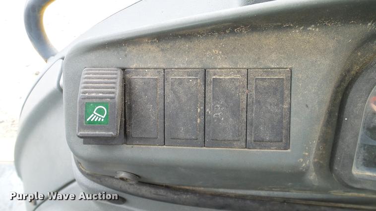 image for item DA6766 2001 New Holland LB75B backhoe