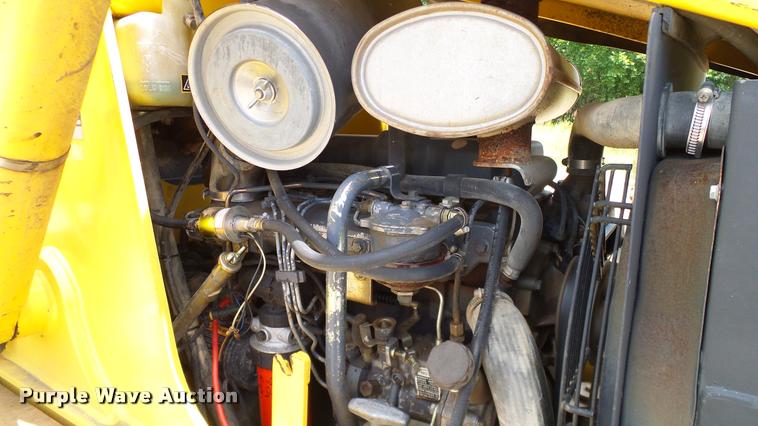 image for item DA6766 2001 New Holland LB75B backhoe