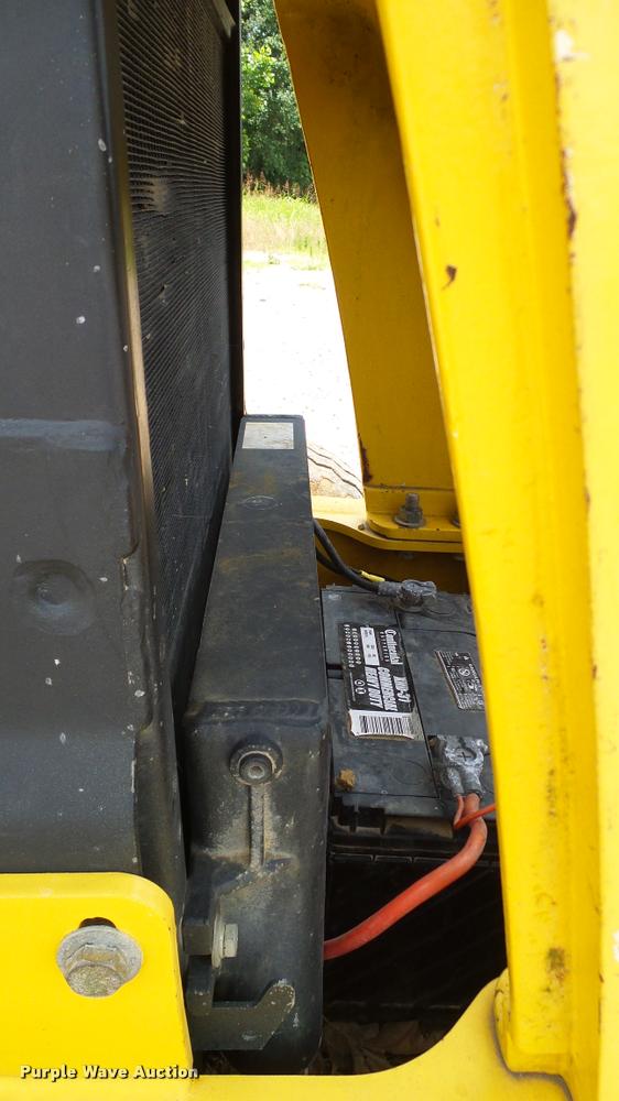 image for item DA6766 2001 New Holland LB75B backhoe