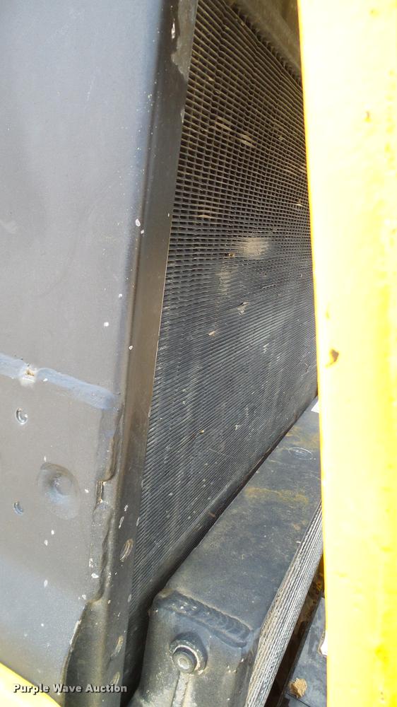 image for item DA6766 2001 New Holland LB75B backhoe