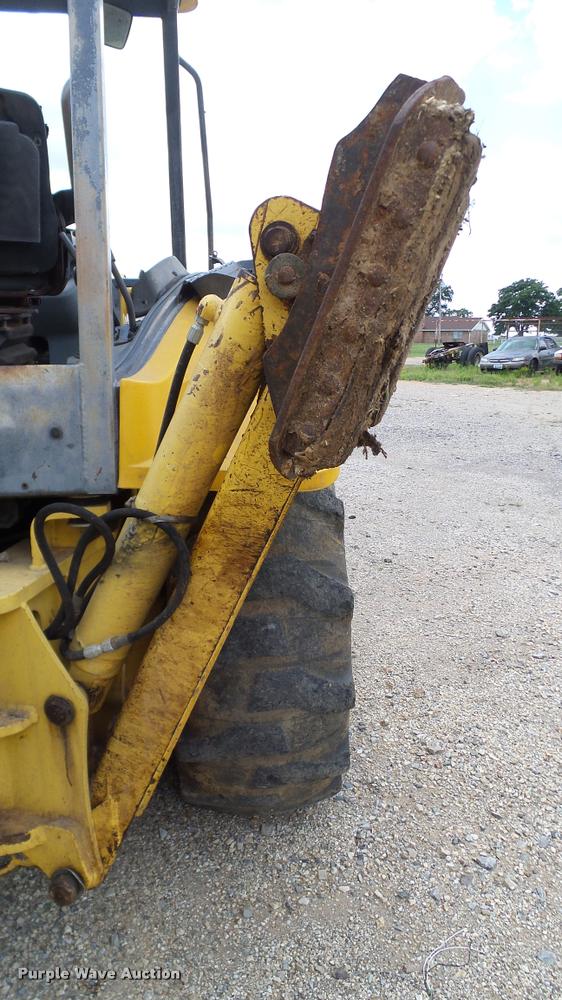 image for item DA6766 2001 New Holland LB75B backhoe