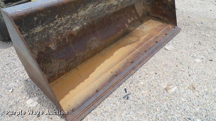 image for item DA6766 2001 New Holland LB75B backhoe