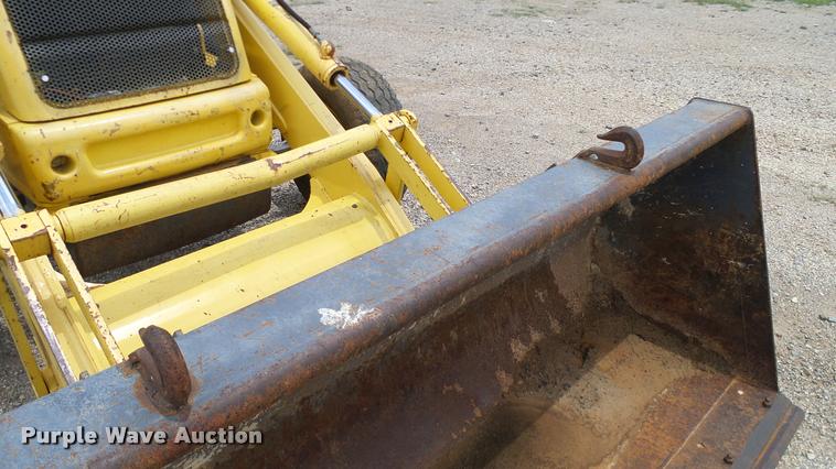 image for item DA6766 2001 New Holland LB75B backhoe