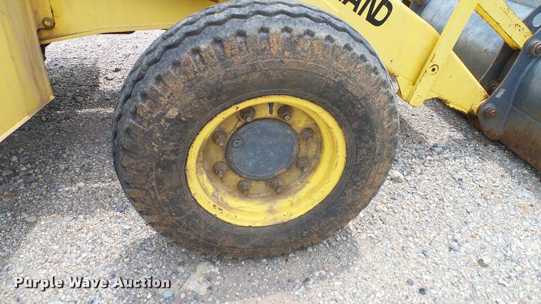 image for item DA6766 2001 New Holland LB75B backhoe