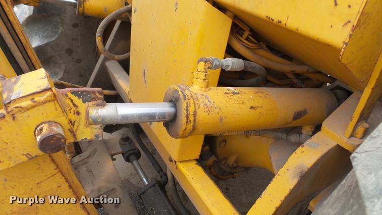 image for item DA7945 1989 John Deere 482C forklift