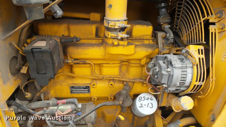 image for item DA7945 1989 John Deere 482C forklift