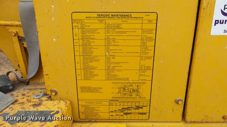 image for item DA7945 1989 John Deere 482C forklift